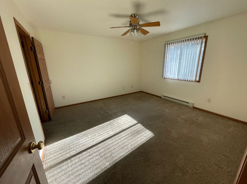 Building Photo - 4113 Echo Valley Dr