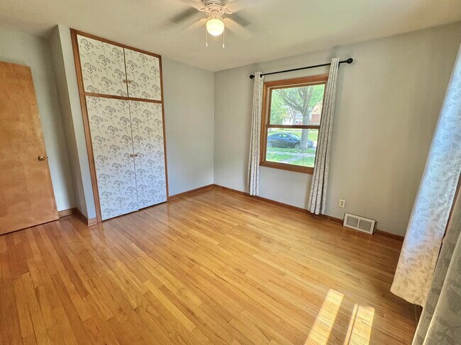 Building Photo - 222 S Midvale Blvd
