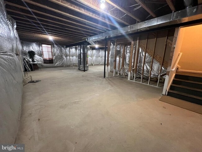 Building Photo - 12 Rivers Edge Terrace