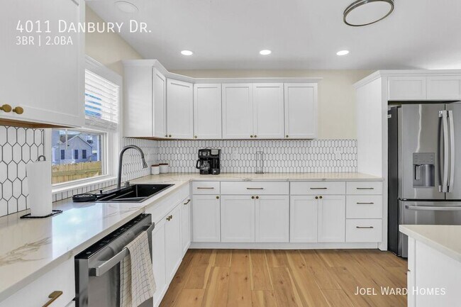 Building Photo - 4011 Danbury Dr