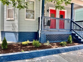 Building Photo - 84 Ayrault St