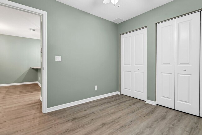 Building Photo - Charming Bungalow Across from Love Park – ...