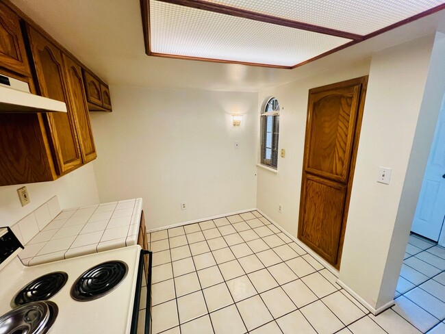 Building Photo - Two Bedroom Rental Home in Jess Ranch Avai...