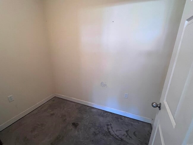 Building Photo - 1808 Airborn Dr