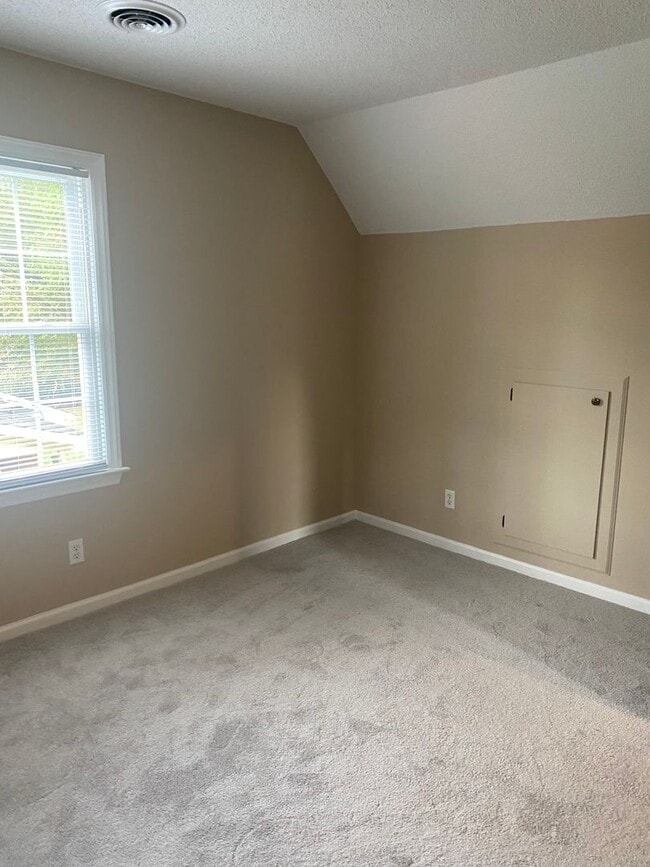 Building Photo - Charming 3 bed 2 bath Cape Cod for rent