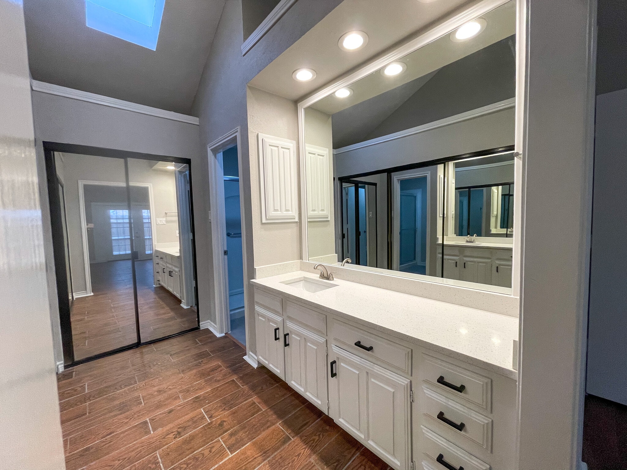 tons of counter space in primary bathroom with ample storage - 812 Via Madonna