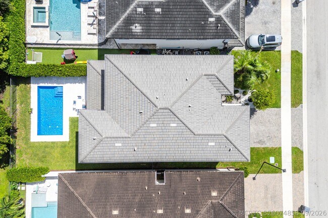 Building Photo - 17516 Rainstream Rd