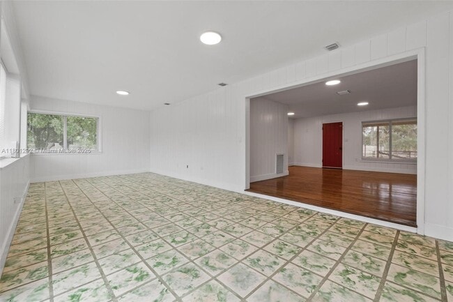Building Photo - 21825 SW 154th Ave