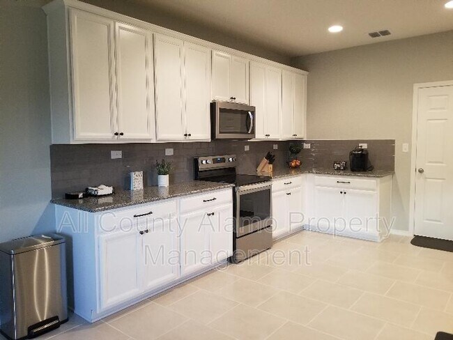 Building Photo - 12086 Canyon Rock Ln