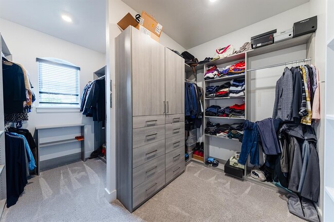 Building Photo - 2905 Canto Trce