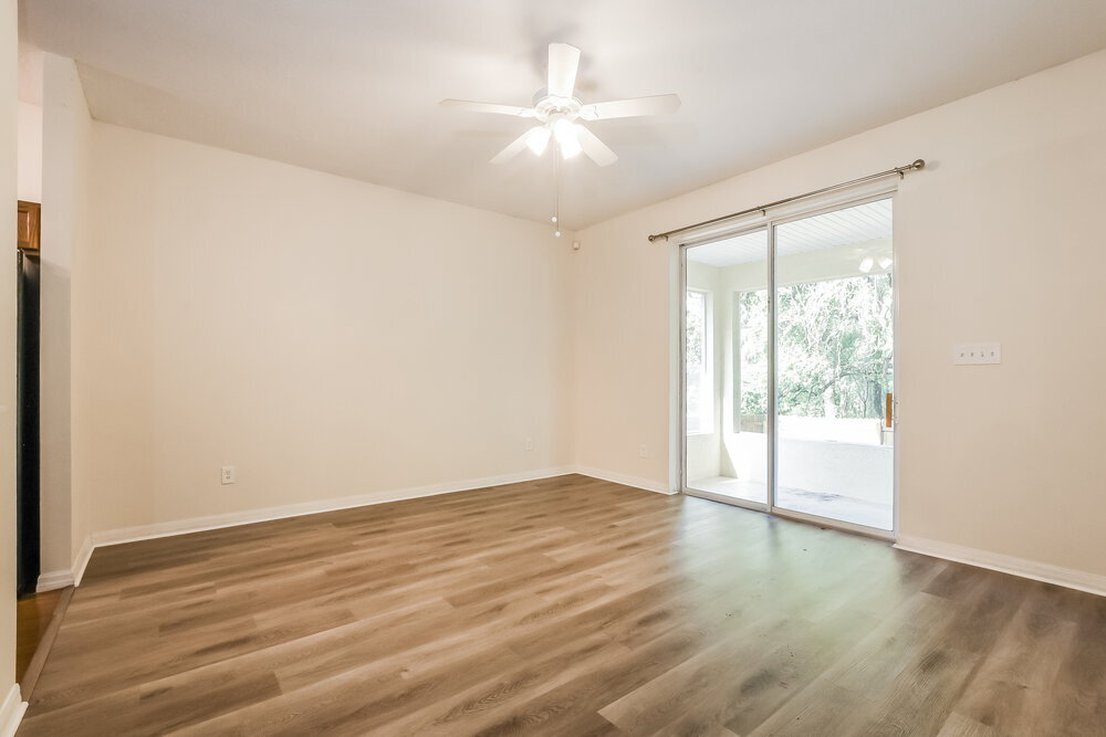 Building Photo - 1174 Dekleva Dr