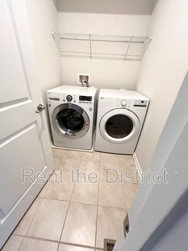 Building Photo - 3633 Jamison St NE