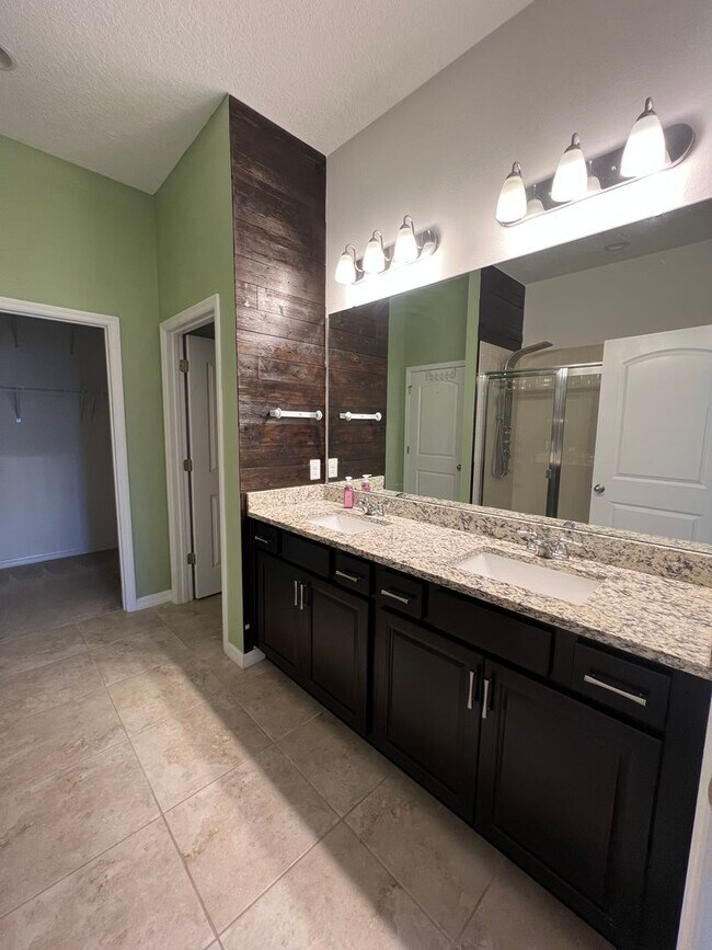 Building Photo - Spacious 3-Bed/2-Bath Rental in Sola Vista – Modern Comfort Meets Florida Living!