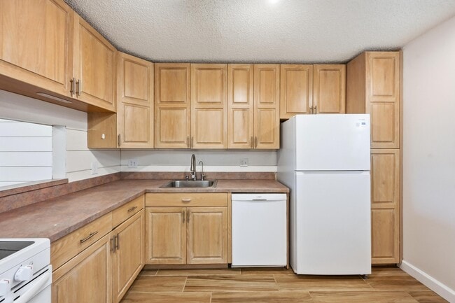 Building Photo - 2805 Casita Way