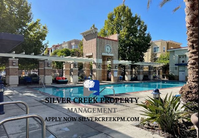 Building Photo - Appliances Included 3 BEDROOM HOME LOCATED IN DUBLIN!  - AVAILABLE ON NOV 15