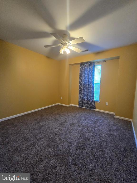 Building Photo - 160 Leeds Creek Cir
