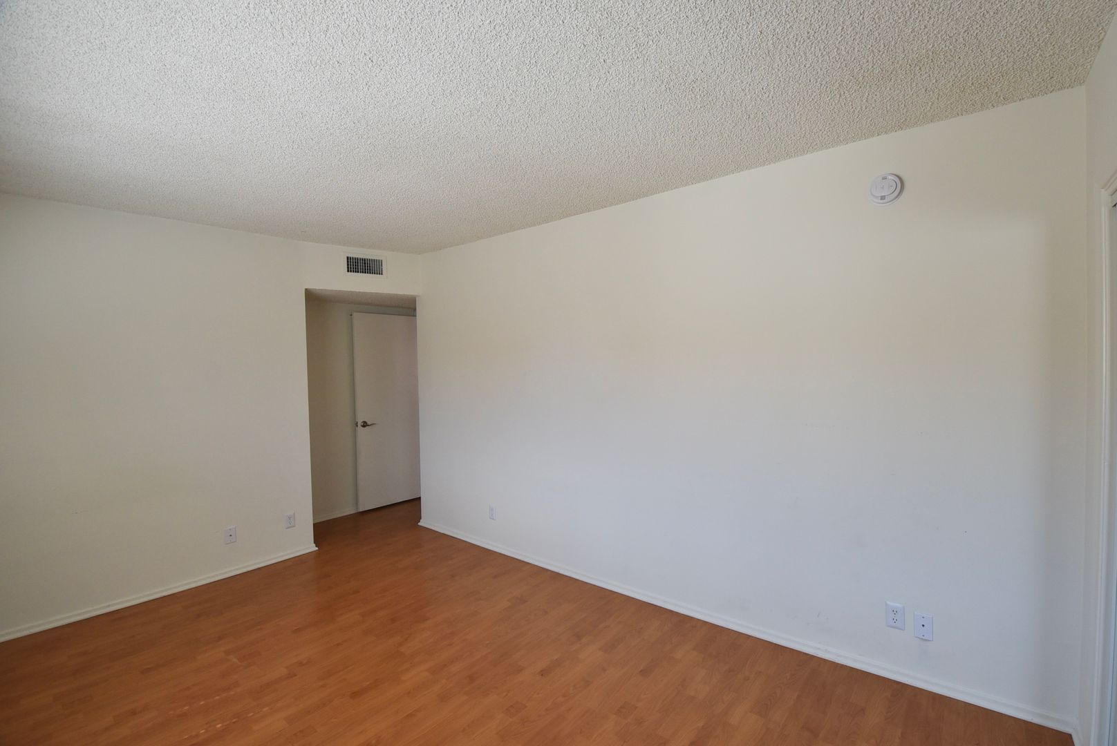 Building Photo - 5036 Coldwater Canyon Ave