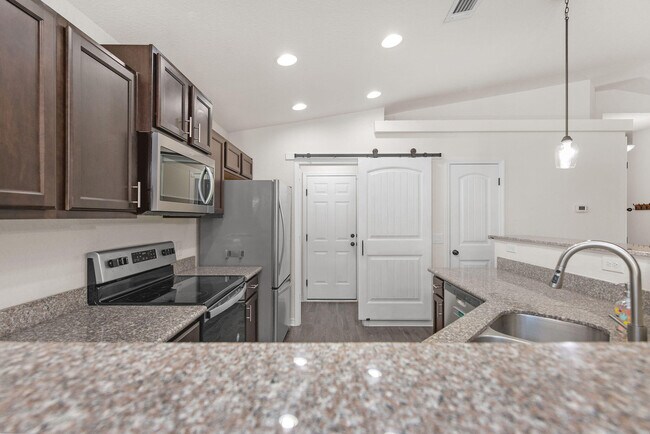 Building Photo - 4395 Thistle Pine Ct