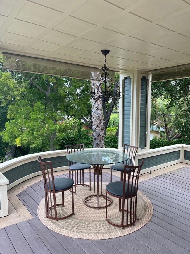 Building Photo - Beautiful 3 Bedroom Mission Canyon Home wi...