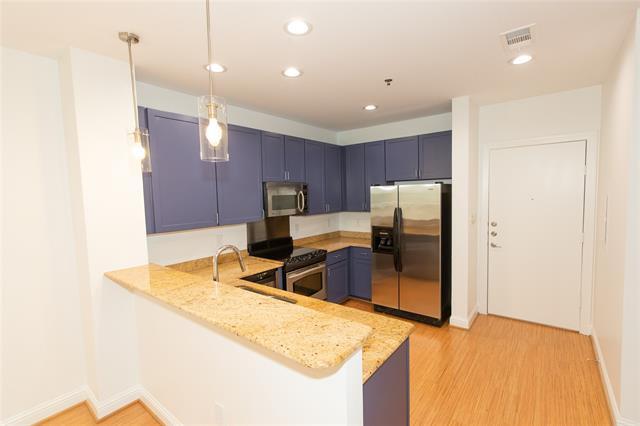 Building Photo - 4122 Avondale Ave