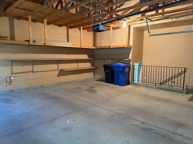 Building Photo - 3502 28th St SW