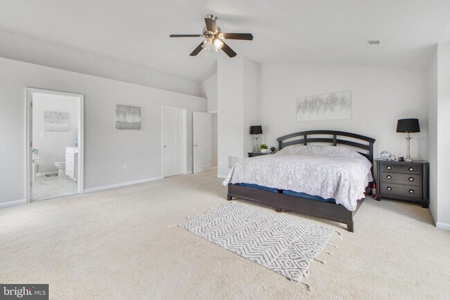 Building Photo - 115 Richard Dr SE