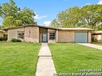 Building Photo - 534 Cicero Ave