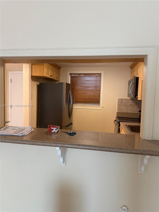 Building Photo - 100 Edgewater Dr