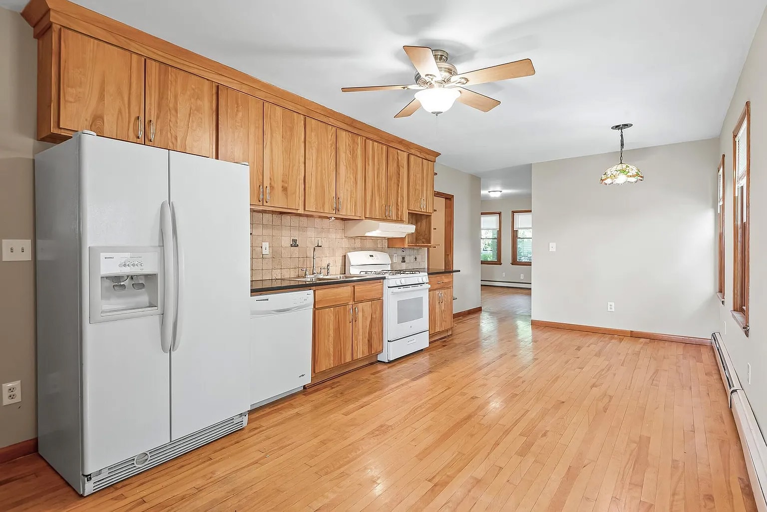 Building Photo - 2527 29th Ave S