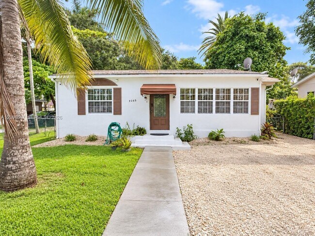 Building Photo - 9260 Little River Blvd