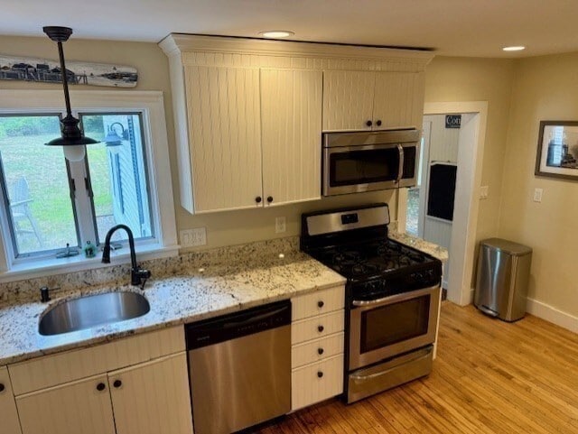 Building Photo - 428 Main St