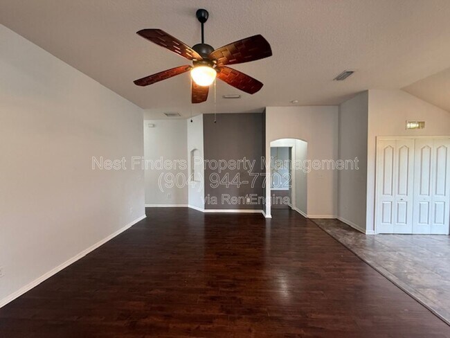 Building Photo - 12059 Hayden Lakes Cir