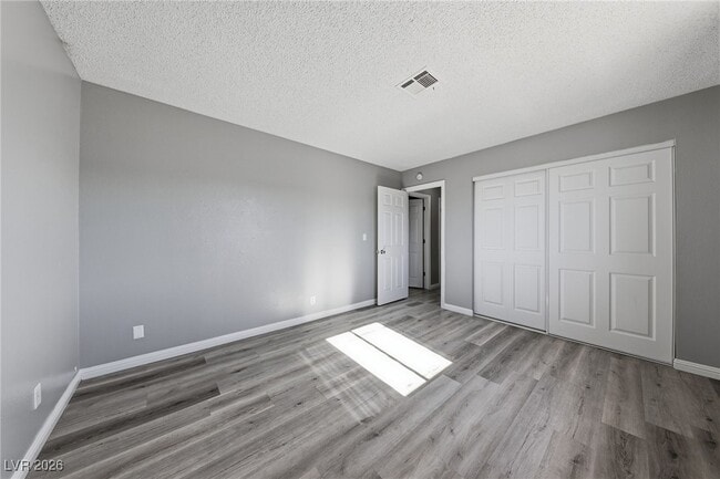 Building Photo - 251 Meyers Ave