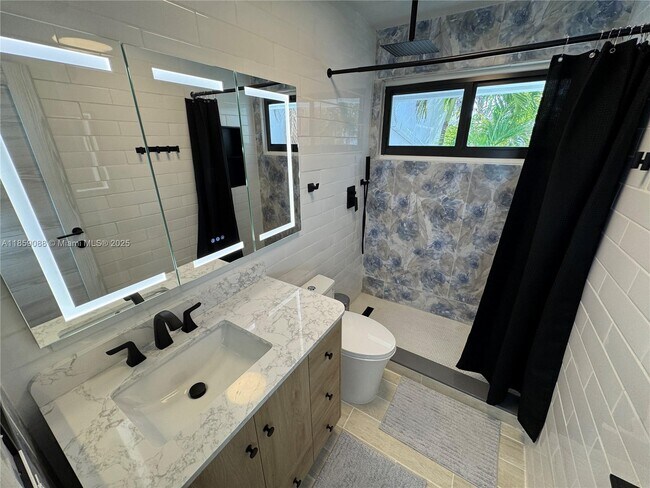 Building Photo - 20940 Bay Ct