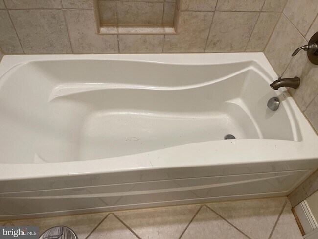 Building Photo - 118 Quaint Acres Dr