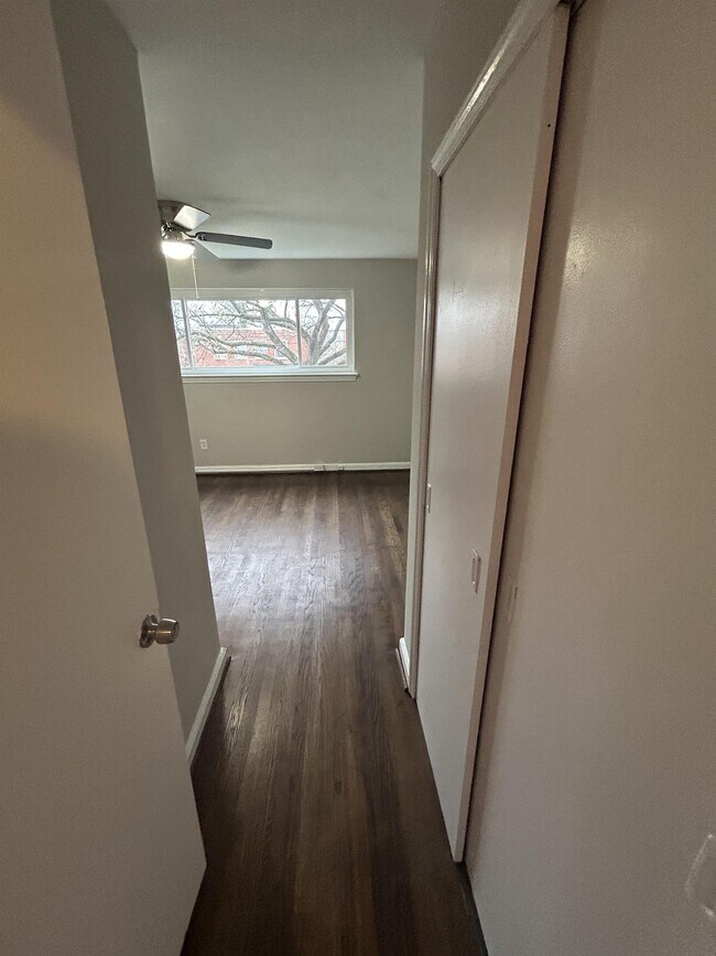 Building Photo - 5338 Chillum Pl NE