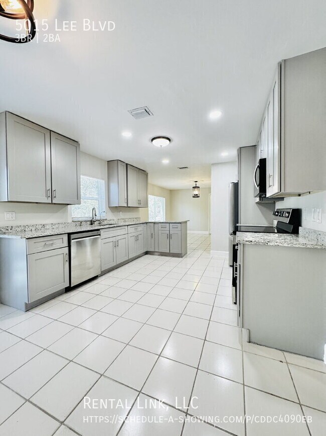 Building Photo - 5015 Lee Blvd