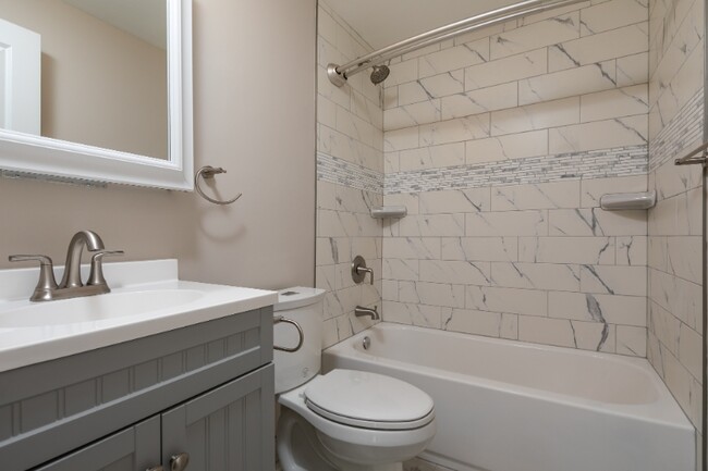 Building Photo - 2924 Piney Grove Ct
