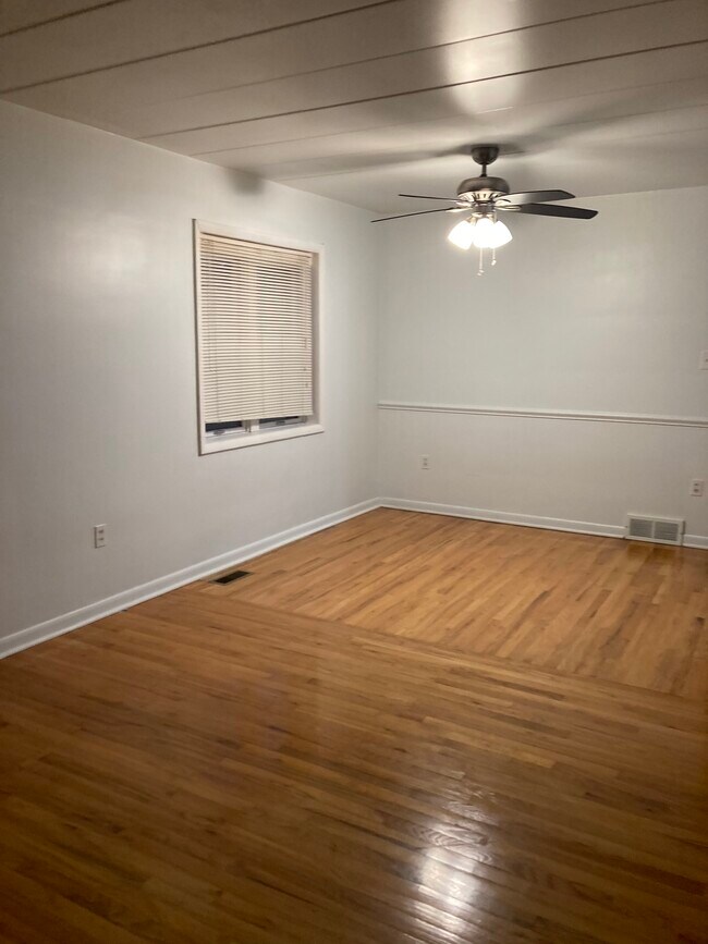 Dining Room - 1798 Tanglewood Dr