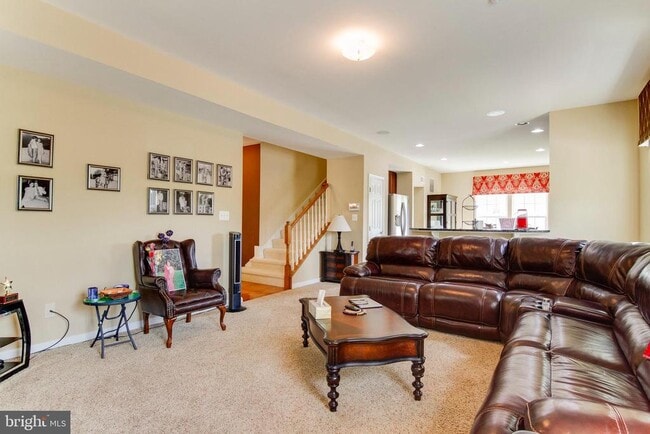 Building Photo - 46 Bismark Dr