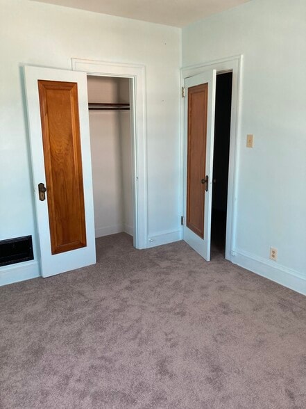 Bedroom closety door to Hallway - 3821 Wayne Ave