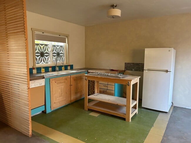 Building Photo - 2038 Kiva Rd