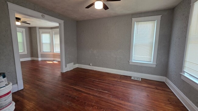 Building Photo - 3 Bed 2 Bath Rare to Rent!