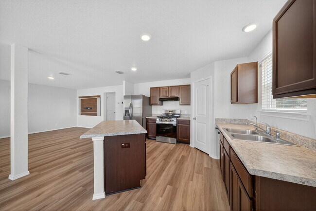 Building Photo - 8203 Rocky Pebble