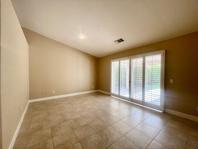Building Photo - COMING SOON!!! GORGEOUS 3 Bedroom/2.5 Bathroom POOL Home Oasis Awaits in Regency Estates!!