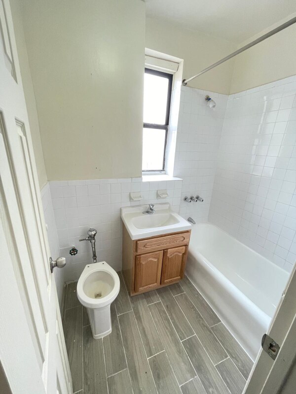 Building Photo - 229 W 232nd St