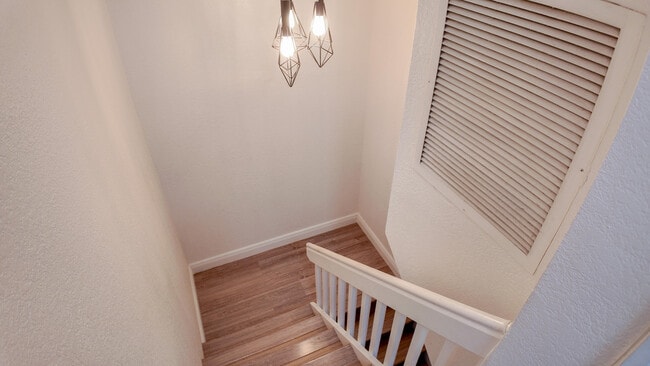 Building Photo - 8050 Severn Dr