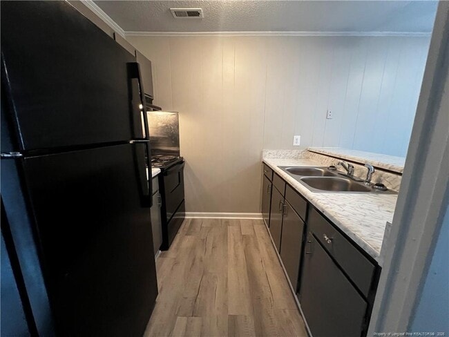 Building Photo - 5841 Century Oaks Dr