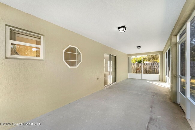 Building Photo - 4426 Four Lakes Dr