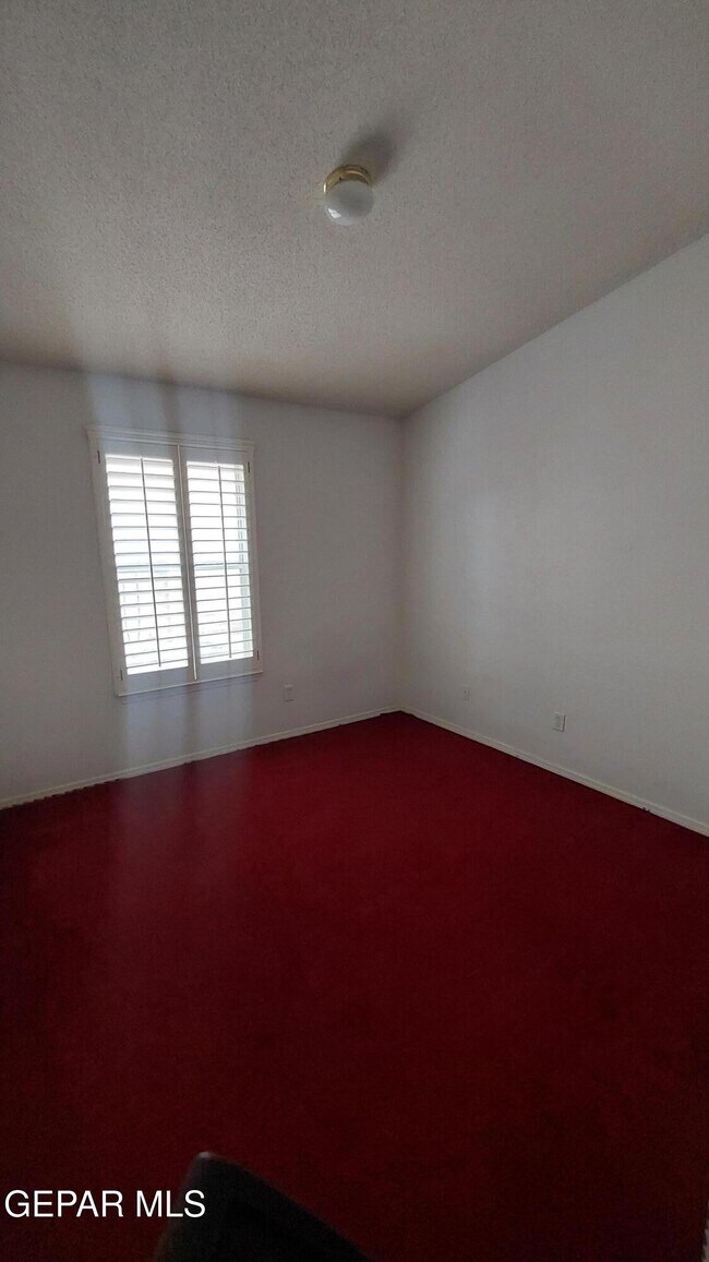 Building Photo - 12641 Tierra Tigre Ave